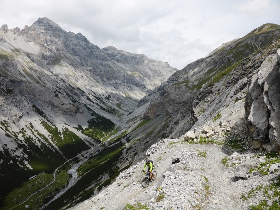 Pourquoi choisir l'Alpe d'Huez pour le vélo de descente ?